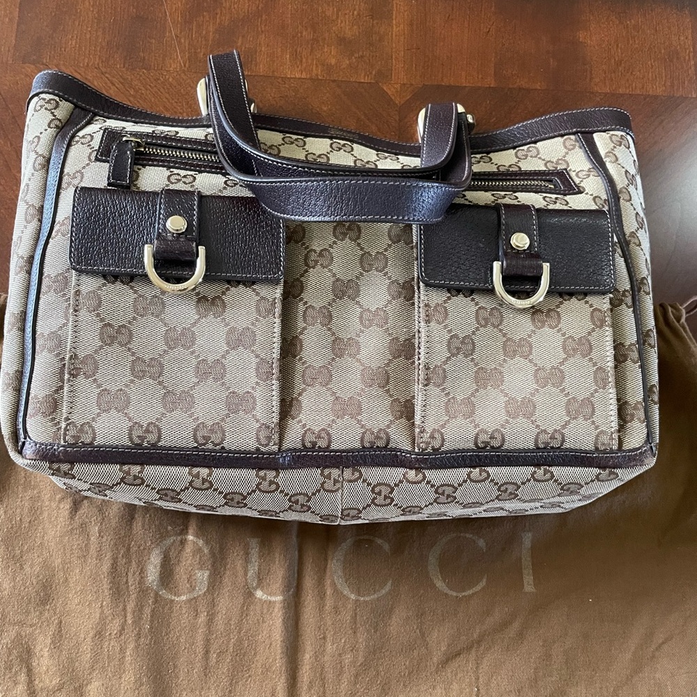 Authentic Gucci GG Abbey Pocket Tote, Canvas Leather, Made in Italy